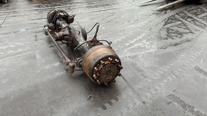 Terberg 2008 - 1st DRIVEN FRONT AXLE MODEL 18013590 image 2
