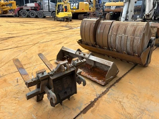 Mecalac 12MTX incl. 5 x bucket 2013 - N/A obrazek 42