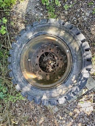 Solide 8.25-20 - N/A image 3