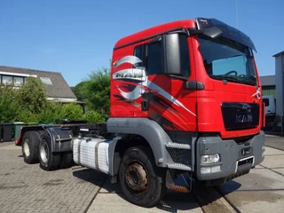 MAN TGS 2015 - 33.540 6X4 MANUAL GEAR STEEL SPRINGS te koop