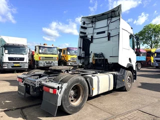 Renault T460 2014 - HIGH (EURO 6 / I-SHIFT / RETARDER / 2x DIESELTANK / PARKING AIRCONDITIONING / AIRCONDITIONING / ETC.) immagine 3
