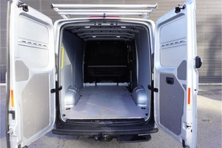 Volkswagen Crafter 2022 - 140pk Automaat L3H2/L2H1 Navigatie Camera Trekhaak Apple carplay Imperiaal 3-zits zdjęcie 3 miniatura