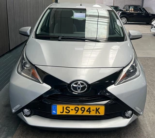 Toyota Aygo 2015 - 1.0 VVT-i x-clusiv 2e Eigenaar - Achtercamera - Airco bild 4