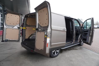 Ford Transit Custom 2023 - 300S 2.0 TDCI 130PK L1H1 Limited Active edition obrazek 5