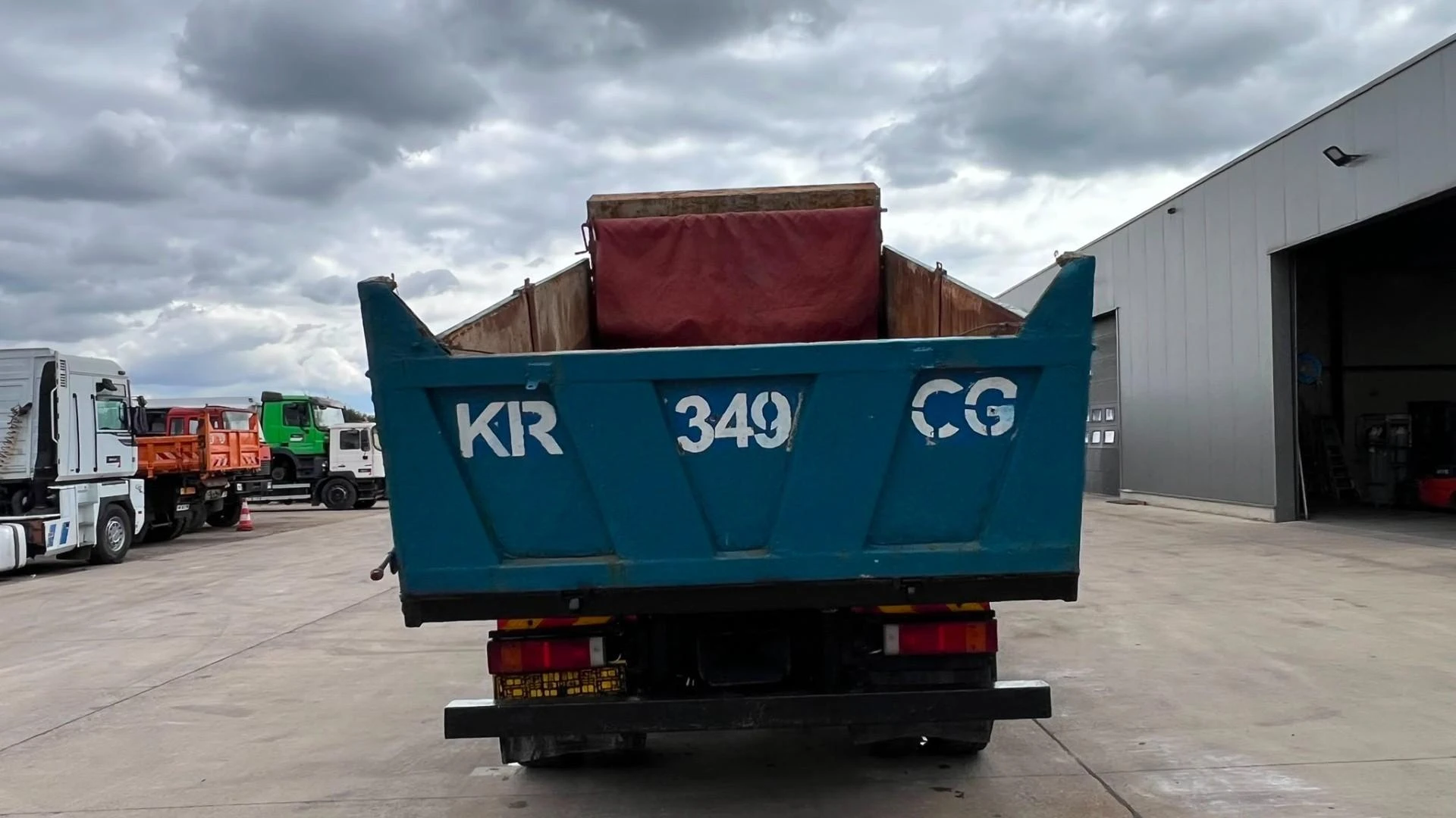 Scania 93 - 220 1999 image 6