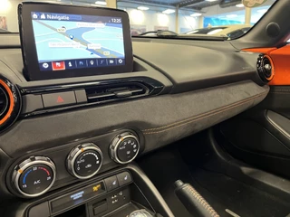 Mazda MX-5 2019 - ND Roadster 2.0 SkyActiv-G 184PK 30th Anniversary Edition Nr. 1273/3000 bild 33
