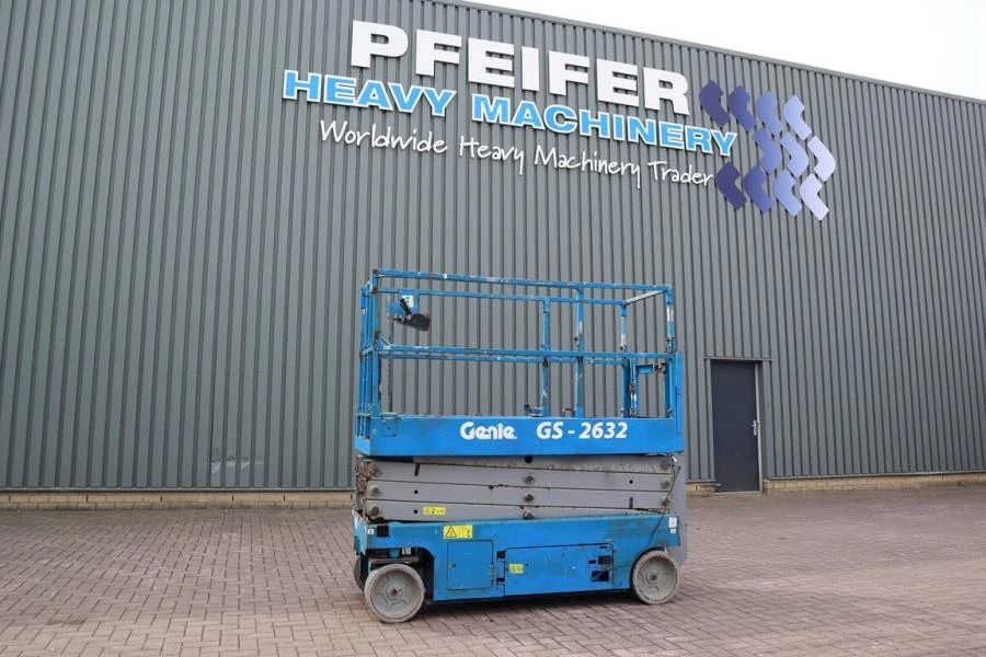 Genie 2013 - GS2632 Electric, 10m Working Height, 227kg Capacit image 1