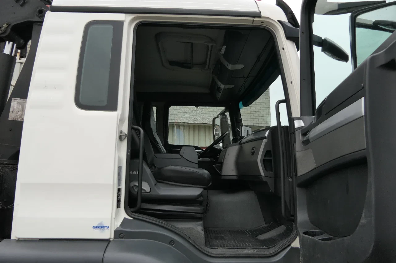 MAN TGS 2009 - 35.400 | 8X4 | HIAB 144 BS-3 DUO + Remote Control | 25Ton Tipper | 468407Km | 2009 | Euro4 | Belgium Truck Bild 57