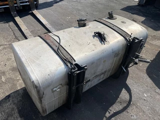 MAN N/A - 81.12201-5713 FUEL+ADBLUE TANK 480/75 LITER(160X68X63 CM) afbeelding 3