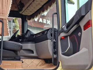 Scania R 2017 - R580 V8 NGS Low roof 6x2 - PTO/Hydraulic - Retarder - Custom interior - 2.95 WB - Navi bild 22