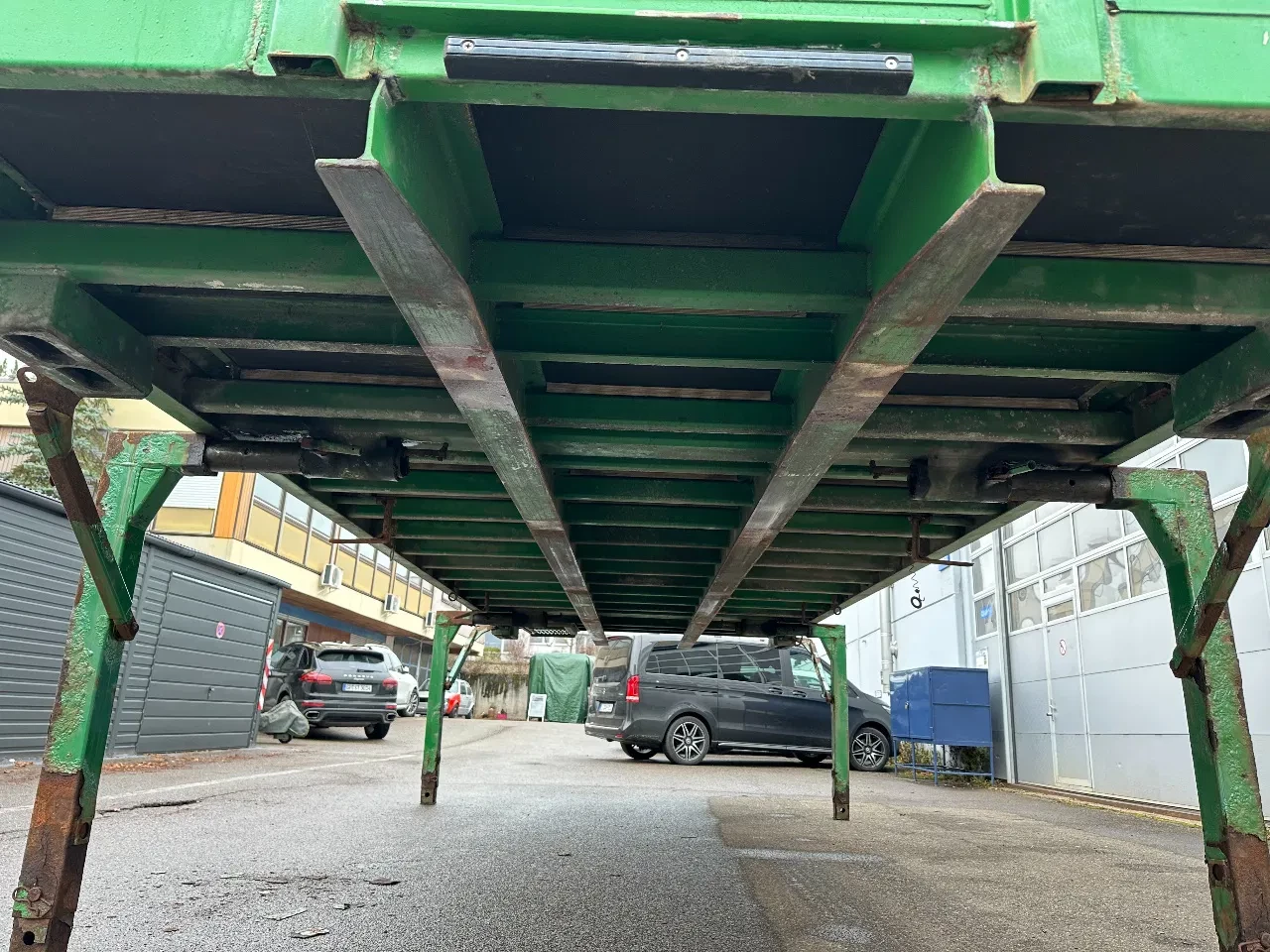 Jung 2002 - Planen-/ Tautliner Wechselbrücke mit Edscha-Verdeck für 17 Paletten und Ladungssicherung afbeelding 9