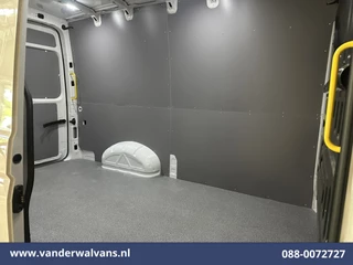 Volkswagen Crafter 2022 - 2.0 TDI 140pk L3H3 L2H2 Euro6 Airco | Camera | Apple carplay | Android auto obrazek 12