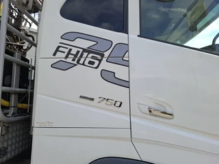 Volvo FH 2016 - 16.750 / LOGGING TRUCK / 6X4 / VEB+ / RETARDER / 2XBIG AXLE / FRIEDERICH 281SL / 9 METER / 596187 KM / 3AXLE DOLLY / 9TON BPW AXLES / AUTOMATIC / EURO-6 / 2016 bild 56