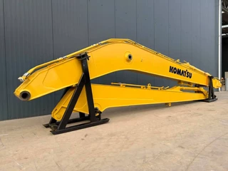 Komatsu N/A 2026 - PC200 18 mtr Long Reach Equipment image 3