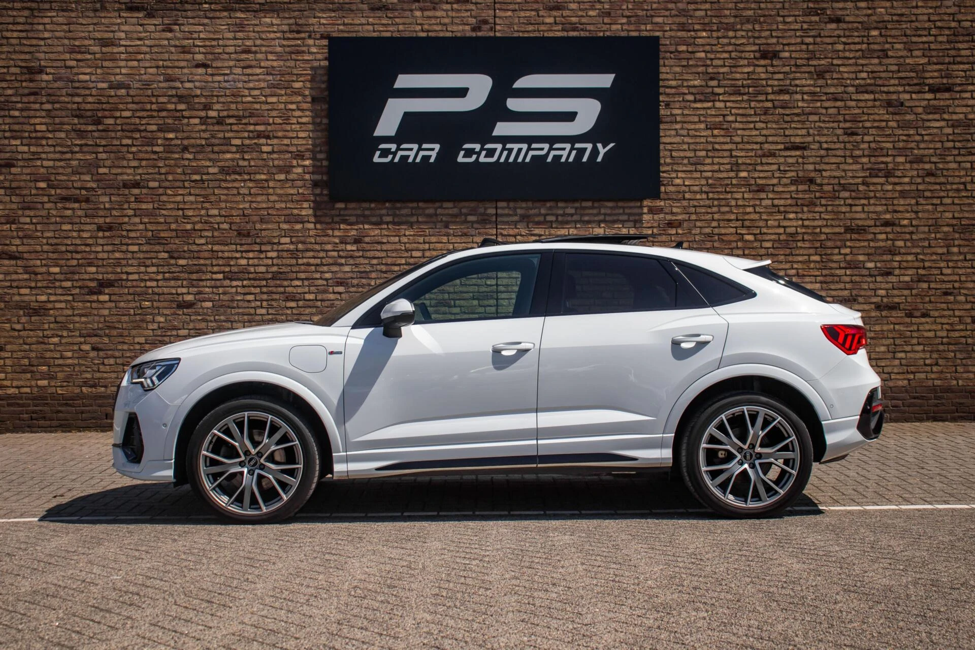 Audi Q3 2021 - 45 TFSI e 3x S-Line, VOL!, Pano, Leder, B&O, Ambient afbeelding 3