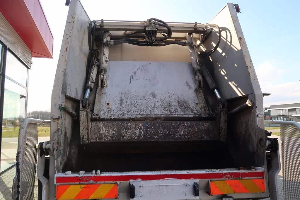 Volvo F 12.400 2025 - Volvo F12-400 Vuilniswagen - Oldtimer afbeelding 25