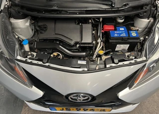 Toyota Aygo 2015 - 1.0 VVT-i x-clusiv 2e Eigenaar - Achtercamera - Airco bild 30