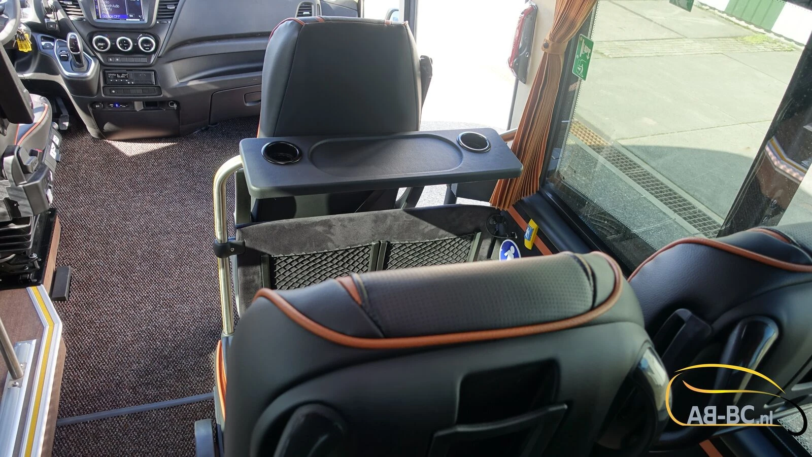 Iveco Rosero First Busworld Edition 31 Seats EURO 6 2026 afbeelding 89