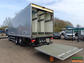 Volvo FM 330 2015 - N/A image 2
