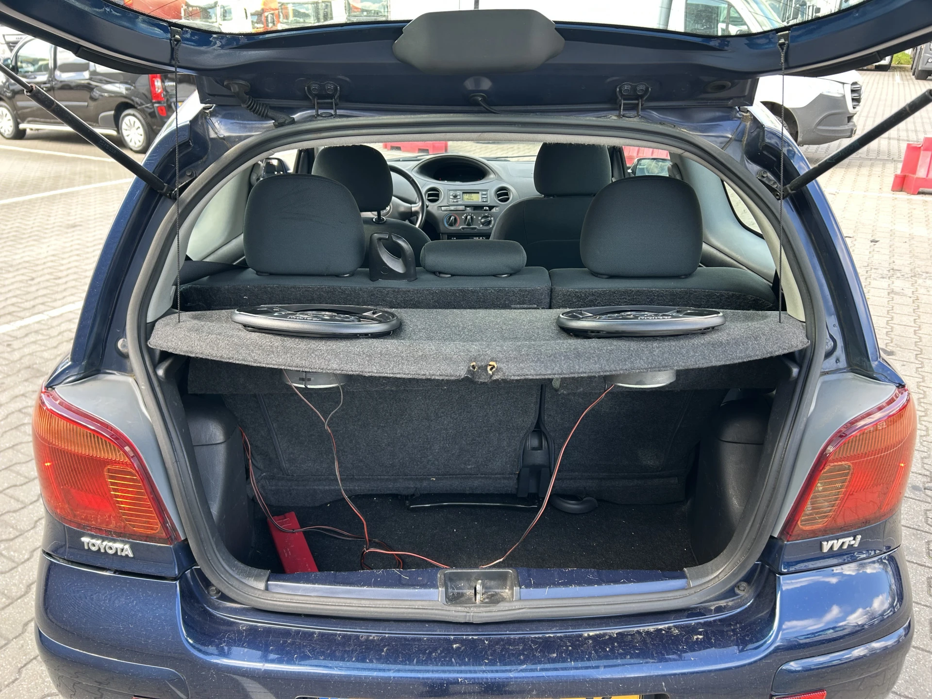 Toyota Yaris 2005 - 1.3 VVT-i S-Line afbeelding 10