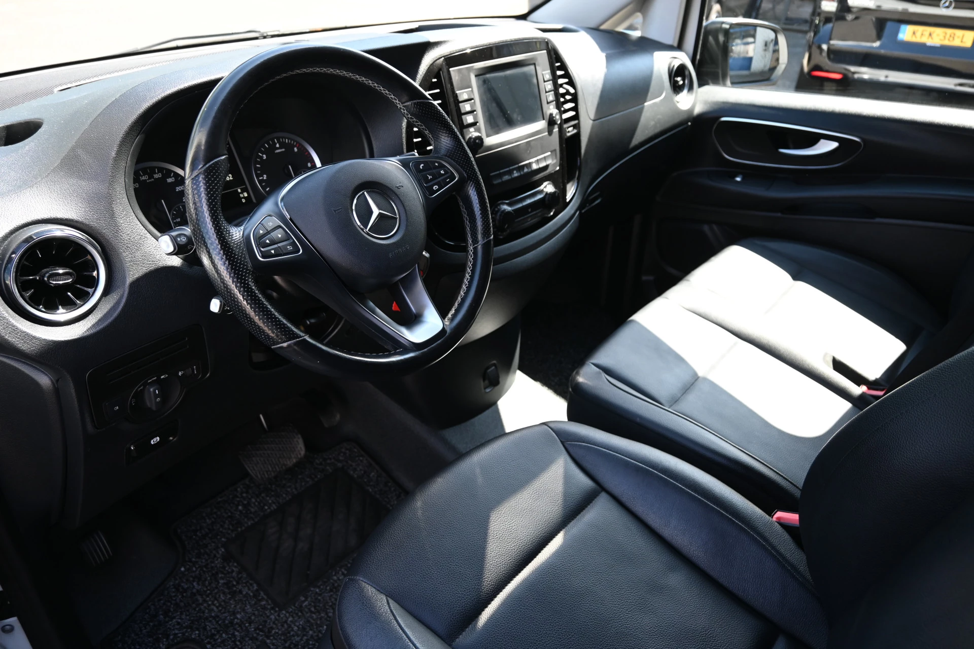 Mercedes-Benz Vito 2022 - 114 CDI L2 obrázek 5