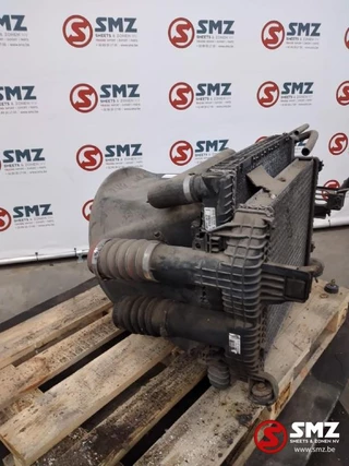 Mercedes-Benz N/A 2012 - Occ radiator+intercooler+ventilatorhuis Mercedes A image 2