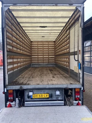 Veldhuizen N/A 2004 - Be oplegger 5.5 ton met laadklep 750 kg imagem 8
