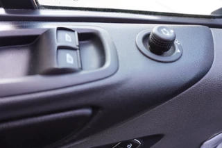 Ford Transit Custom 2020 - 300L 2.0 TDCI 130PK L2H1 Trend image 21