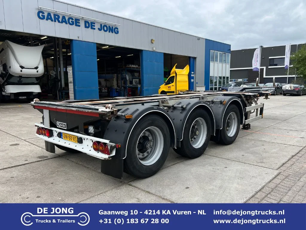 D-TEC 2015 - FT-LS-S VCC-01 / 3x Extendable / 1x Lift Axle afbeelding 1