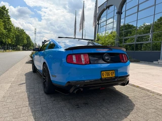 Ford Mustang 2012 - USA 5.0 V8 GT Aut /panoramdak/20 inch /apk afbeelding 3