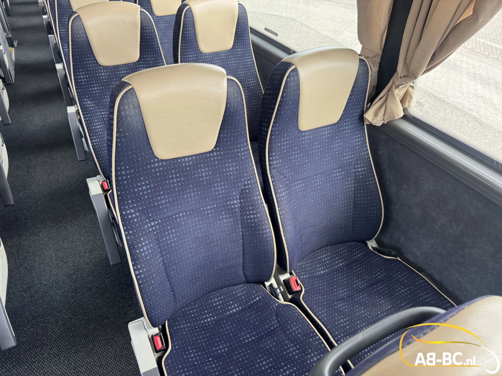 VDL Futura FHD2 129 440 2014 afbeelding 42