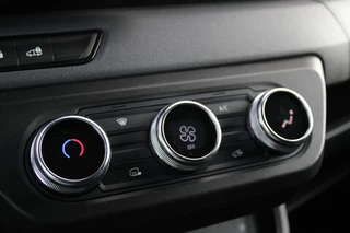 Renault Master 2026 - E-Tech T35 L3H2 Advance long range 87 kWh 143pk - Camera - Voorruit verwarming - Cruise - LED - Carplay/Android - Rijklaar obrazek 34