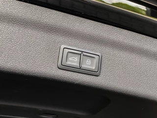 Audi A6 2022 - Avant 55 TFSIe 367PK Quattro S-Line Competition bild 46