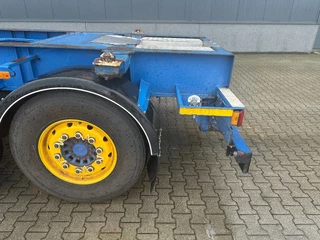 Burg N/A 2003 - 20FT/3-axles / empty weight: 3.290kg / SAF DISC / ADR (EXII, EXII, FL, OX, AT) / LIFTAXLE / NL-Chassis zdjecie 10