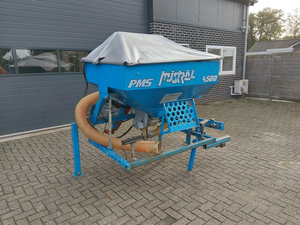 Mistral Fronttank afbeelding 1
