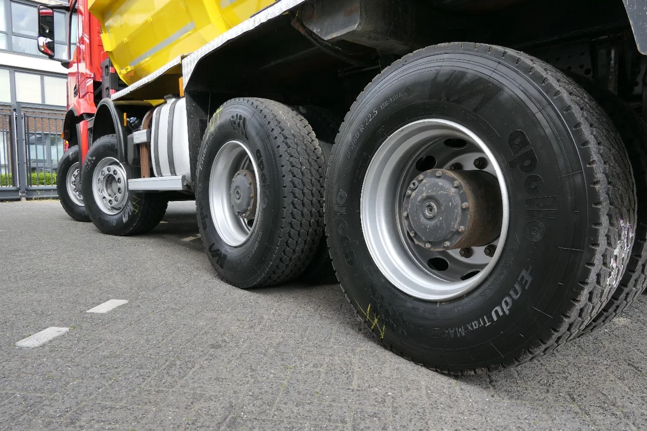Mercedes-Benz Arocs 4151 2019 - | 8X6 | Voith Retarder | 250470Km | 2019 | Full Spring Suspension | New Tires 100% | Manual Gearbox | Euro6 | French Truck obrázek 16