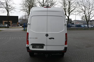 Mercedes-Benz eSprinter 2024 - 320 L2H2 RWD Pro 81kWh zdjecie 10
