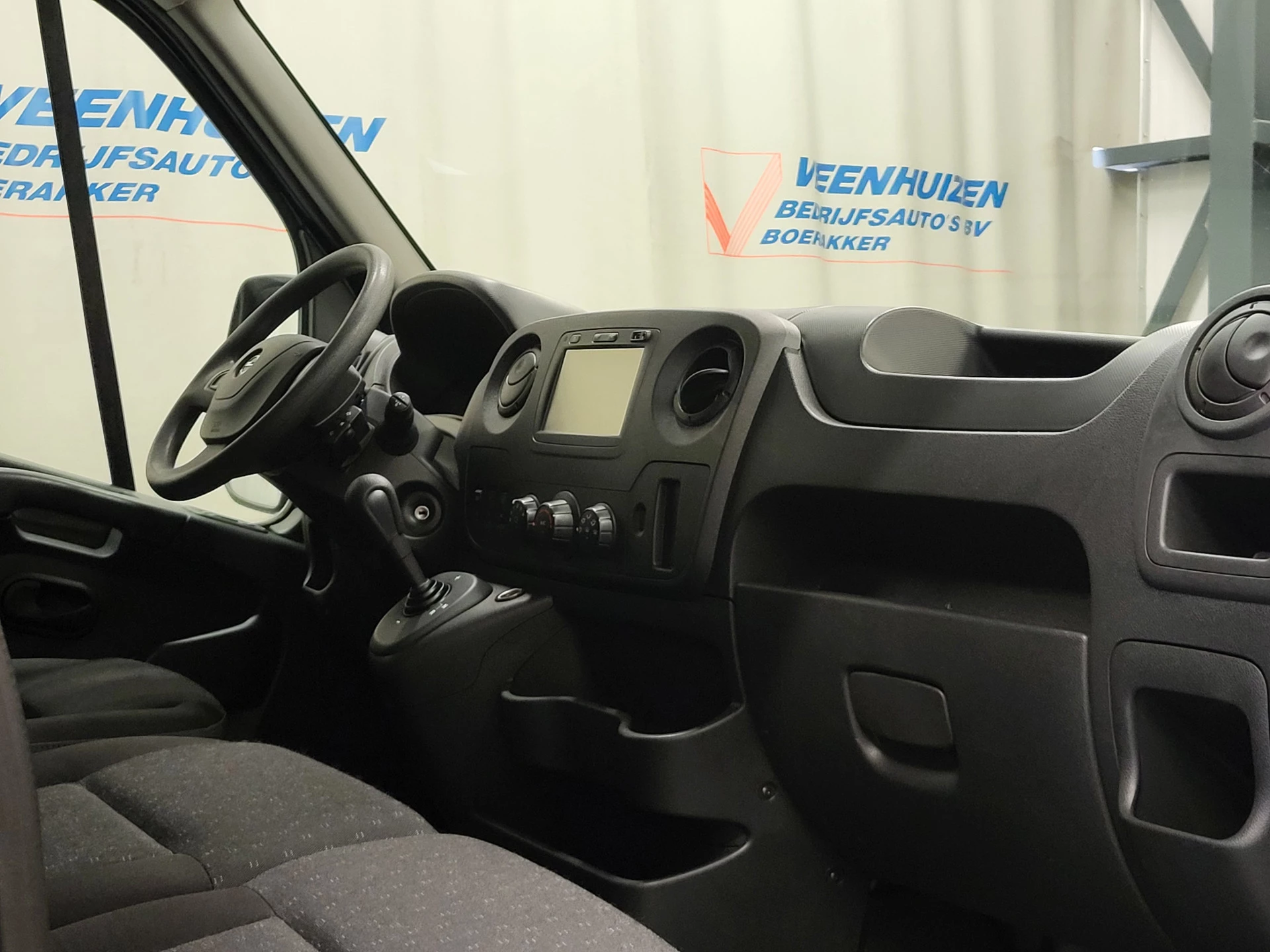 Opel Movano 2019 - 2.3CDTI 170pk L2/H2 Automaat Euro 6! imagem 8
