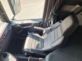Scania R 2026 - R590 V8 NGS Highline 6x2 - NEW - 2.95WB - Retarder - Night clima - Leather - Alloy obrazek 19