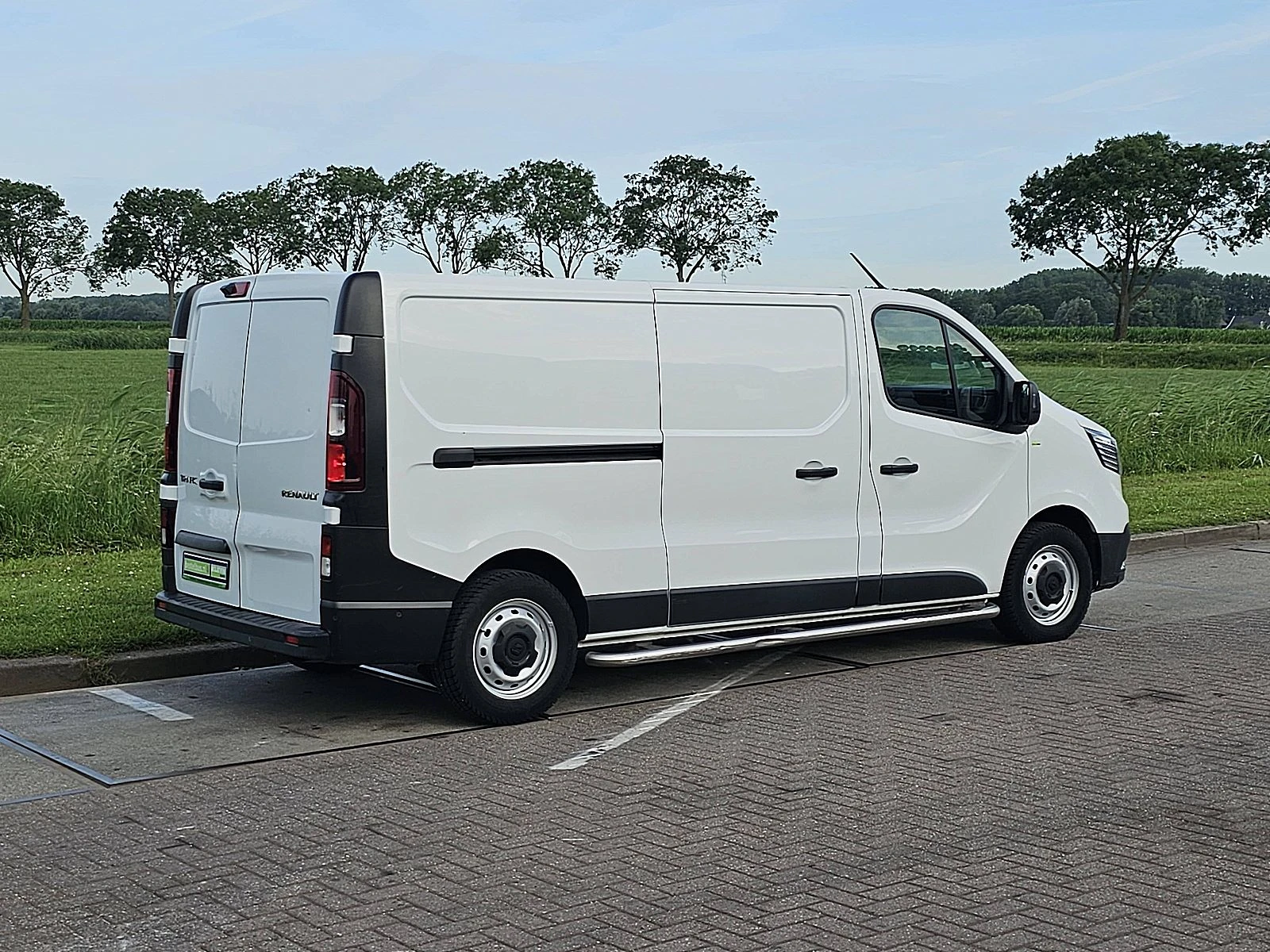 Renault Trafic 2022 - 2.0 DCI Bild 3