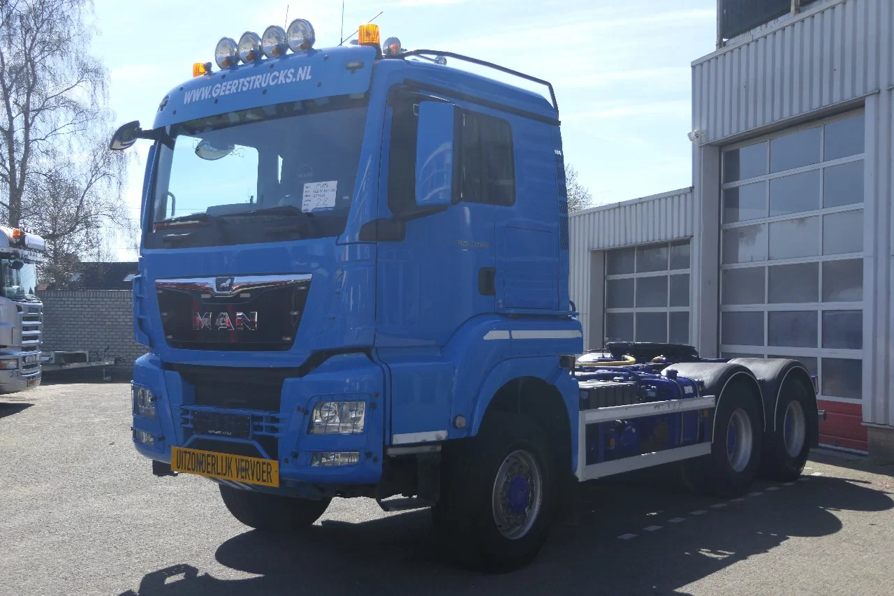 MAN TGS 2019 - 33.500 | 6X6 CARDAN | 418232Km | 2019 | Hydraulic / Tractor head | Sleep Cab. | Stand Klima | Navi | Fridge | Euro6-C | TUV/MOT/APK 07-2026 | Belgium Truck zdjęcie 4