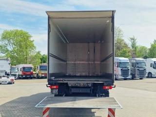 Volvo FH 2015 - 13.420 6x2 - Box - Loadlift - Manual gearbox - Low KM image 8