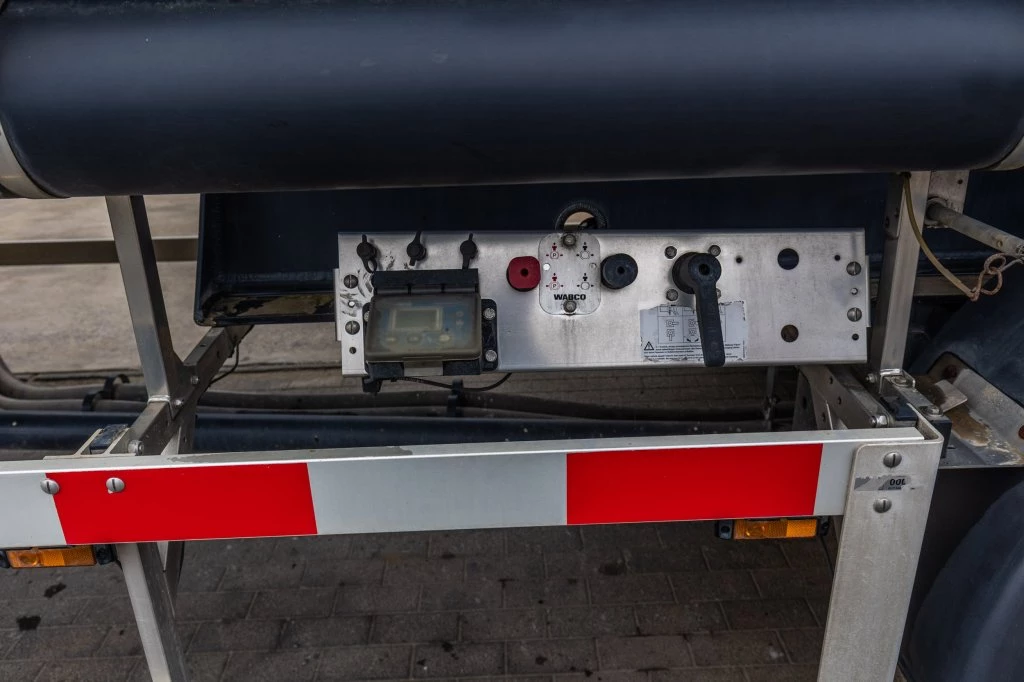 FELDBINDER 2011 - EUT 40.3- 40.000 L CEMENT/CIMENT/ZEMENT zdjęcie 17