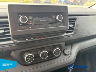 Renault Trafic 2022 - 130 T30 L2H1 Bijrijdersbank + Airco image 9