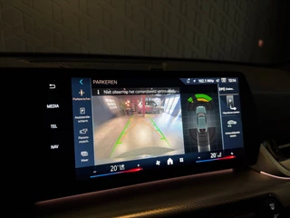 BMW iX2 2024 - eDrive20 67 kWh immagine 19