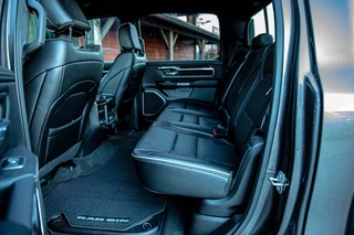 Dodge Ram 1500 2023 - 5.7 V8 Laramie night | bild 15