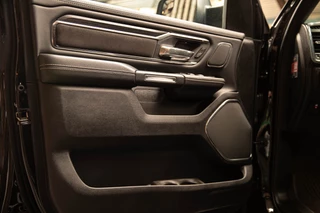 Dodge Ram 1500 2024 - 5.7 V8 4x4 Crew Cab Laramie image 11
