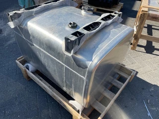 Iveco N/A 2024 - 98472352 FULE TANK 390 LITER (100X63X73 CM) LIKE NEW zdjecie 2