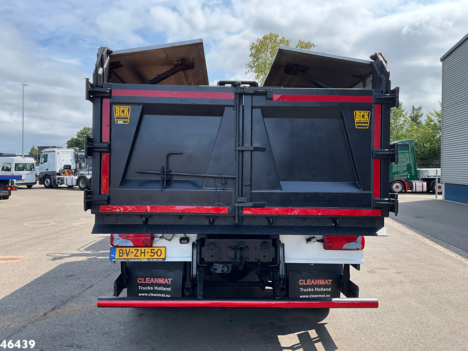 MAN TGS 2009 - 18.320 4x4 Hiab 11 Tonmeter laadkraan afbeelding 6