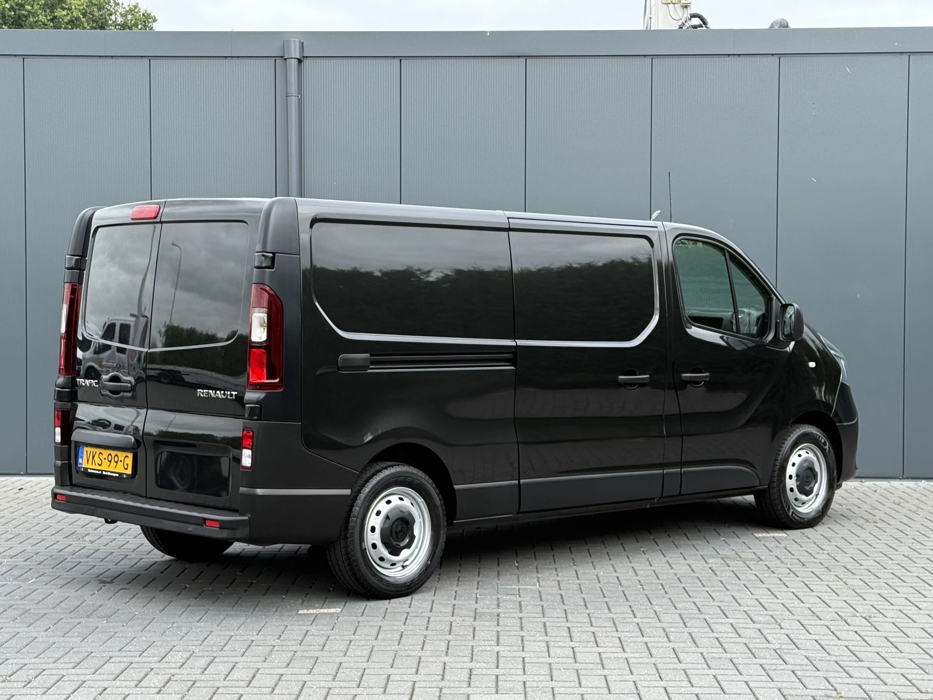 Renault Trafic 2021 - 2.0 dCi 120 PK / L2H1 / 1e EIG. / AIRCO / CRUISE / PDC / 3-ZITS / LED afbeelding 3